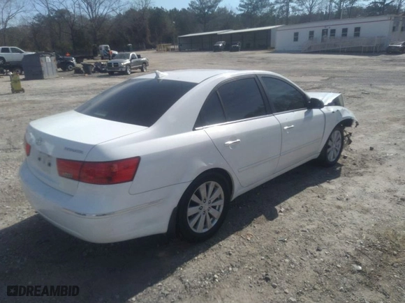 2009 Hyundai Sonata Limited with VIN 5NPEU46C59H545260, listed as a IAAI auction lot 41686937 with NaN miles. Bid and sale history available at carsss.com. Image 4.