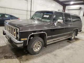 1991 GMC Suburban z VIN 1GKEV16K5MF500359, wystawiony jako Copart lot #81125224 z przebiegiem 177 181 mil mil oraz Tytuł czysty. Historia ofert i sprzedaży dostępna na DreamBid. Obrazek 1.