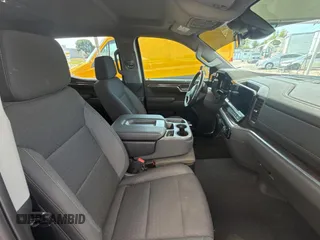 2022 Chevrolet Silverado 1500 LT with VIN 3GCPACEK0NG610345, listed as a Copart auction lot 54154055 with 23,486 mi miles and Clean Title. Bid and sale history available at carsss.com. Image 5.