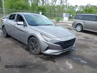2021 Hyundai Elantra Blue z VIN KMHLM4AJ6MU007173, wystawiony jako IAAI lot #42095795 z przebiegiem 40 111 mil mil oraz . Historia ofert i sprzedaży dostępna na DreamBid. Obrazek 1.