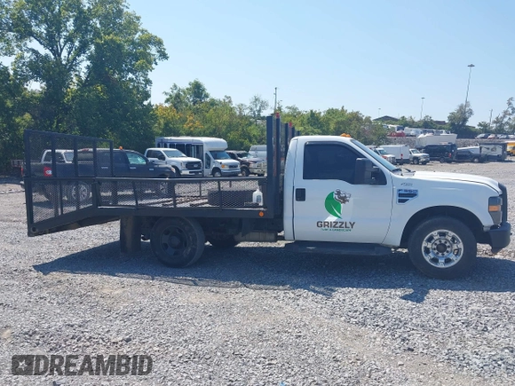 2008 Ford F-350 XL with VIN 1FDSF34518EA74407, listed as a IAAI auction lot 40175787 with 129,180 mi miles and . Bid and sale history available at DreamBid. Image 12.