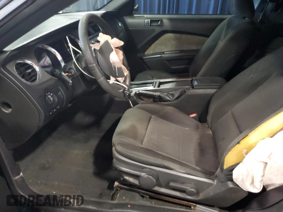 2011 Ford Mustang V6 with VIN 1ZVBP8AM2B5139344, listed as a Copart auction lot 61197135 with 103,824 mi miles and Salvage title. Bid and sale history available at DreamBid. Image 7.
