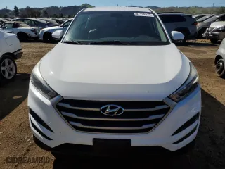 2018 Hyundai Tucson SE with VIN KM8J23A40JU835541, listed as a Copart auction lot 47139315 with 56,304 mi miles and Salvage Title. Bid and sale history available at carsss.com. Image 5.