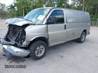 2003 GMC Savana Cargo with VIN 1GTHG35U431146718, listed as a IAAI auction lot 42098826 with 238,502 mi miles. Bid and sale history available at carsss.com. Image 17.