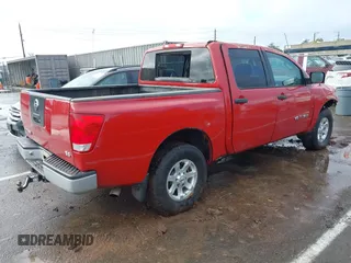 2005 Nissan Titan SE with VIN 1N6AA07B25N553619, listed as a IAAI auction lot 41560930 with 169,561 mi miles. Bid and sale history available at carsss.com. Image 4.