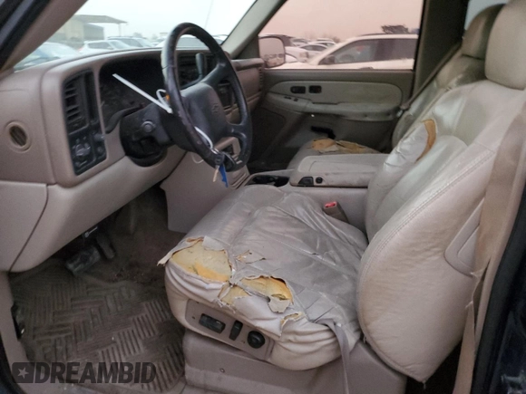 2002 Chevrolet Suburban LT with VIN 1GNEC16Z32J325173, listed as a Copart auction lot 47733995 with 285,589 mi miles and Salvage Title. Bid and sale history available at carsss.com. Image 7.