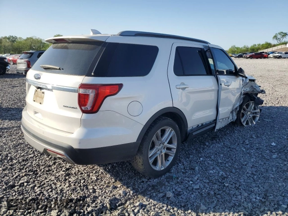 2016 Ford Explorer XLT with VIN 1FM5K7D87GGC54004, listed as a Copart auction lot 52322915 with 48,800 mi miles and Salvage Title. Bid and sale history available at carsss.com. Image 3.