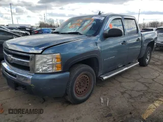 2010 Chevrolet Silverado 1500 LS with VIN 3GCRKREA8AG153505, listed as a Copart auction lot 43341495 with 197,167 mi miles and Clean Title. Bid and sale history available at carsss.com. Image 1.