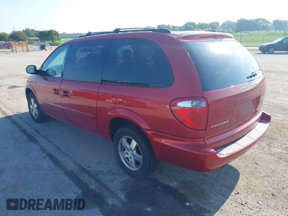 2005 Dodge Caravan SXT with VIN 2D4GP44L05R552278, listed as a IAAI auction lot 42582873 with 131,887 mi miles and . Bid and sale history available at DreamBid. Image 3.