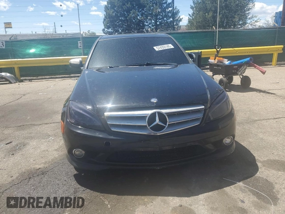 2009 Mercedes-Benz C 300 Sport z VIN WDDGF81X29R054096, wystawiony jako Copart lot #57433145 z przebiegiem 168 489 mil mil oraz Czysty tytuł • Clean title. Historia ofert i sprzedaży dostępna na DreamBid. Obrazek 5.
