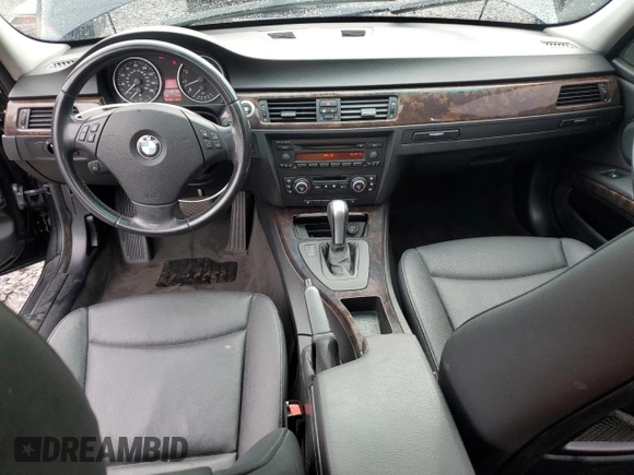 2007 BMW 3 Series 328xi with VIN WBAVC93517KX58143, listed as a Copart auction lot 52036035 with 161,954 mi miles and Salvage title. Bid and sale history available at DreamBid. Image 8.