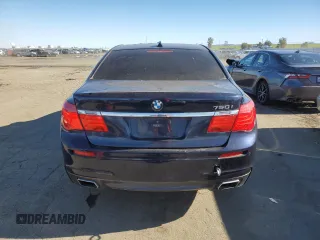 2012 BMW 7 Series 750i z VIN WBAKA8C52CCY37618, wystawiony jako Copart lot #87510215 z przebiegiem 113 512 mil mil oraz Czysty tytuł • Clean title. Historia ofert i sprzedaży dostępna na DreamBid. Obrazek 6.