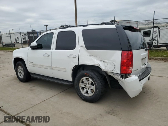 2014 GMC Yukon SLT with VIN 1GKS1CE05ER249398, listed as a Copart auction lot 47493915 with 139,824 mi miles and Salvage Title. Bid and sale history available at carsss.com. Image 2.