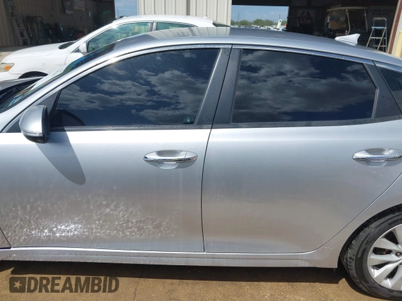 2017 Kia Optima LX with VIN 5XXGT4L39HG140691, listed as a IAAI auction lot 42545243 with 102,329 mi miles and . Bid and sale history available at DreamBid. Image 14.