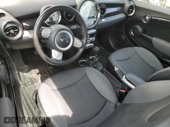 2010 MINI Hardtop with VIN WMWMF3C51ATZ22878, listed as a Copart auction lot 53173855 with 80,740 mi miles and Clean Title. Bid and sale history available at DreamBid. Image 8.