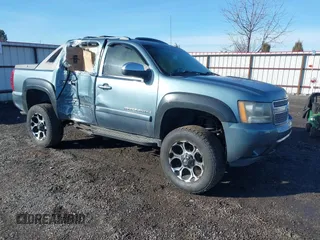 2008 Chevrolet Avalanche 2LT with VIN 3GNFK12348G147406, listed as a IAAI auction lot 41665787 with 144,966 mi miles and . Bid and sale history available at DreamBid. Image 1.