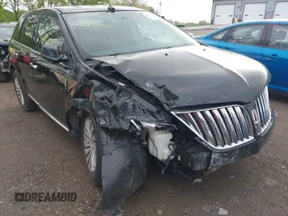 2014 Lincoln MKX z VIN 2LMDJ8JK0EBL14413, wystawiony jako IAAI lot #42181746 z przebiegiem 175 302 mil mil oraz . Historia ofert i sprzedaży dostępna na DreamBid. Obrazek 6.