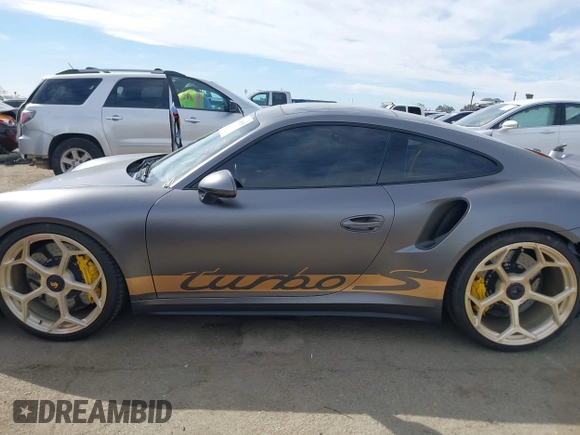 2015 Porsche 911 Turbo S with VIN WP0AD2A92FS166616, listed as a IAAI auction lot 41688055 with 38,345 mi miles. Bid and sale history available at carsss.com. Image 15.
