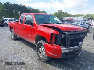 2007 Chevrolet Silverado 1500 1LT with VIN 2GCEK19JX71609175, listed as a IAAI auction lot 41930665 with 163,202 mi miles and . Bid and sale history available at DreamBid. Image 1.