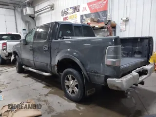 2004 Ford F-150 XLT with VIN 1FTPW14584KB43877, listed as a IAAI auction lot 41092424 with 237,990 mi miles. Bid and sale history available at carsss.com. Image 3.