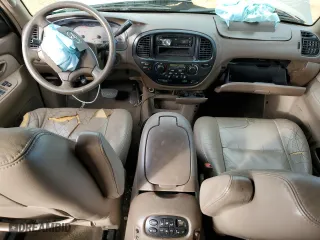 2004 Toyota Sequoia SR5 with VIN 5TDZT34A64S212830, listed as a Copart auction lot 79489334 with 284,085 mi miles and Salvage Title. Bid and sale history available at carsss.com. Image 8.