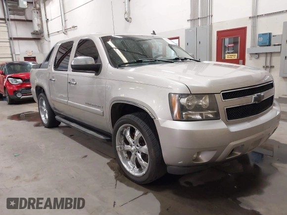 2007 Chevrolet Avalanche LTZ z VIN 3GNEC12037G144865, wystawiony jako IAAI lot #42592982 z przebiegiem 160 962 mil mil oraz . Historia ofert i sprzedaży dostępna na DreamBid. Obrazek 1.