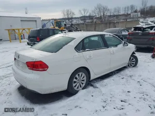 2014 Volkswagen Passat Wolfsburg Ed with VIN 1VWAT7A33EC091975, listed as a IAAI auction lot 41489344 with 97,306 mi miles. Bid and sale history available at carsss.com. Image 4.