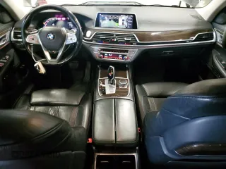 2020 BMW 7 Series 740i xDrive with VIN WBA7T4C06LGG62749, listed as a Copart auction lot 83454364 with 209,536 mi miles and Clean title. Bid and sale history available at DreamBid. Image 8.
