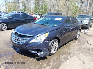 2013 Hyundai Sonata Limited with VIN 5NPEC4AC4DH792661, listed as a IAAI auction lot 42034355 with 142,125 mi miles and . Bid and sale history available at carsss.com. Image 2.