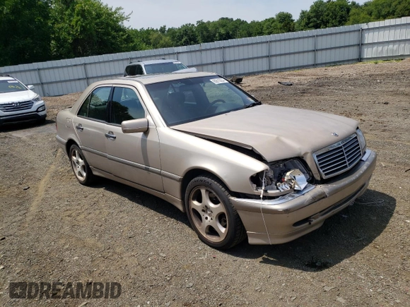 2000 Mercedes-Benz C 230/260/280/320 z VIN WDBHA29G8YA784170, wystawiony jako Copart lot #60810054 z przebiegiem Nie podano mil oraz Szkoda całkowita • Salvage title. Historia ofert i sprzedaży dostępna na DreamBid. Obrazek 4.