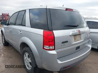 2006 Saturn VUE z VIN 5GZCZ53476S832848, wystawiony jako IAAI lot #38604450 z przebiegiem 196 954 mil mil oraz . Historia ofert i sprzedaży dostępna na DreamBid. Obrazek 3.