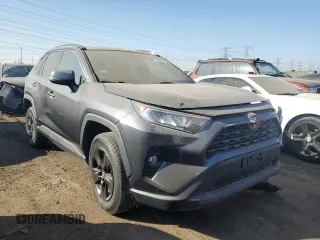 2020 Toyota RAV4 XLE with VIN 2T3P1RFV9LC085036, listed as a Copart auction lot 48356145 with 65,096 mi miles and Salvage Title. Bid and sale history available at carsss.com. Image 4.