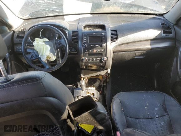 2013 Kia Sorento EX with VIN 5XYKU3A29DG327429, listed as a Copart auction lot 44034675 with Not Provided miles and Salvage Title. Bid and sale history available at carsss.com. Image 8.
