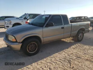 2002 GMC Sonoma SLS with VIN 1GTDT19W728210959, listed as a Copart auction lot 77271144 with 219,083 mi miles and Salvage Title. Bid and sale history available at carsss.com. Image 1.