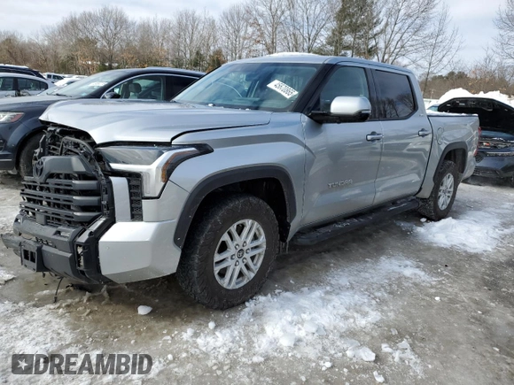2022 Toyota Tundra 4WD SR5 with VIN 5TFLA5DB8NX049514, listed as a Copart auction lot 45870865 with 51,053 mi miles and Salvage Title. Bid and sale history available at carsss.com. Image 1.