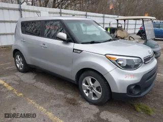 2019 Kia Soul with VIN KNDJN2A25K7687262, listed as a IAAI auction lot 42022198 with 100,727 mi miles. Bid and sale history available at carsss.com. Image 1.