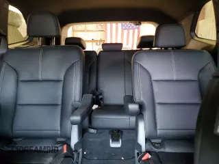 2025 GMC Acadia AWD Elevation z VIN 1GKENNRS3SJ122121, wystawiony jako Copart lot #47095685 z przebiegiem 7 366 mil mil oraz Szkoda całkowita • Salvage title. Historia ofert i sprzedaży dostępna na DreamBid. Obrazek 10.