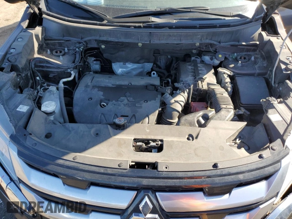 2022 Mitsubishi Outlander SE with VIN JA4APVAU2NU007556, listed as a Copart auction lot 88945175 with 108,511 mi miles and Salvage title. Bid and sale history available at DreamBid. Image 12.