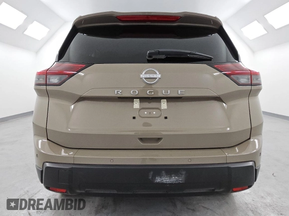 2025 Nissan Rogue SV with VIN 5N1BT3BA6SC775620, listed as a Copart auction lot 53378745 with 4,495 mi miles and Clean Title. Bid and sale history available at DreamBid. Image 6.