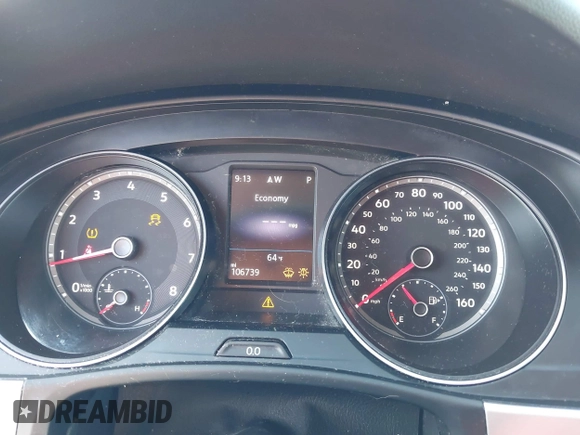 2019 Volkswagen Atlas SE with VIN 1V2UR2CA2KC557449, listed as a IAAI auction lot 42281302 with 106,739 mi miles and . Bid and sale history available at DreamBid. Image 7.