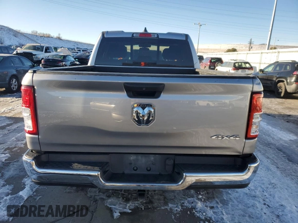 2019 Ram 1500 Tradesman z VIN 1C6SRFCT9KN738027, wystawiony jako Copart lot #87824045 z przebiegiem 198 889 mil mil oraz Czysty tytuł • Clean title. Historia ofert i sprzedaży dostępna na DreamBid. Obrazek 6.
