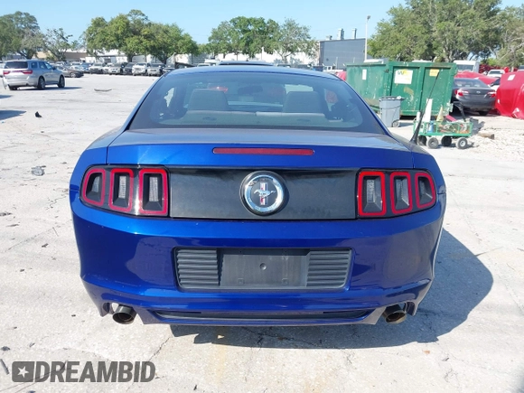 2013 Ford Mustang V6 with VIN 1ZVBP8AM5D5262560, listed as a IAAI auction lot 42136648 with 71,301 mi miles and . Bid and sale history available at carsss.com. Image 16.