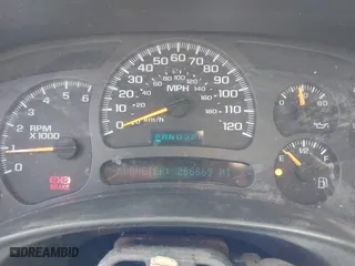 2004 Chevrolet Tahoe LT with VIN 1GNEC13Z94R203331, listed as a IAAI auction lot 41799844 with 266,669 mi miles. Bid and sale history available at carsss.com. Image 7.