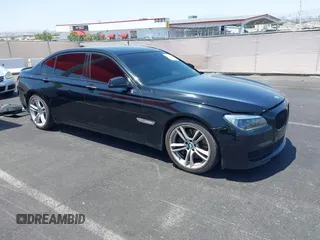 2011 BMW 7 Series 750Li с VIN WBAKB8C57BCY64762, выставлен на аукционе IAAI как лот 42521989 с пробегом 121 926 миль миль и . История ставок и продаж доступна на DreamBid. Изображение 1.
