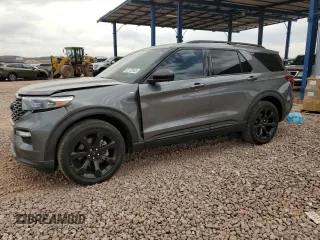 2023 Ford Explorer ST-Line with VIN 1FMSK7KHXPGA98224, listed as a Copart auction lot 52722685 with 32,773 mi miles and Salvage Title. Bid and sale history available at carsss.com. Image 1.