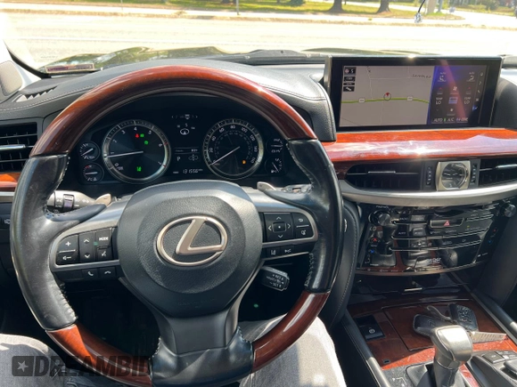 2018 Lexus LX 570 with VIN JTJHY7AX8J4258452, listed as a Copart auction lot 57357365 with 131,556 mi miles and Clean title. Bid and sale history available at DreamBid. Image 7.