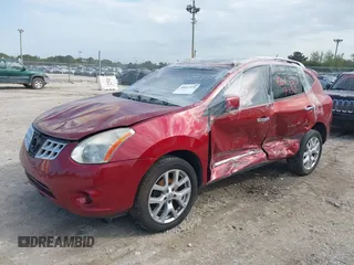2012 Nissan Rogue S z VIN JN8AS5MV8CW421570, wystawiony jako IAAI lot #40447132 z przebiegiem 114 133 mil mil oraz . Historia ofert i sprzedaży dostępna na DreamBid. Obrazek 2.