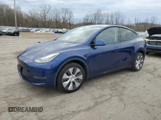 2020 Tesla Model Y Long Range z VIN 5YJYGDEEXLF043163, wystawiony jako Copart lot #53673365 z przebiegiem 67 989 mil mil oraz Szkoda całkowita • Salvage title. Historia ofert i sprzedaży dostępna na DreamBid. Obrazek 1.