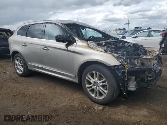 2016 Volvo XC60 T5 Drive-E Premier с VIN YV440MDK9G2784999, выставлен на аукционе Copart как лот 49850175 с пробегом Не указан миль и На запчасти • Non repairable. История ставок и продаж доступна на DreamBid. Изображение 4.