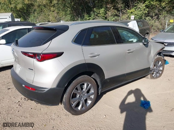 2024 Mazda CX-30 2.5 S Premium Package with VIN 3MVDMBDMXRM627652, listed as a IAAI auction lot 40548223 with 7,862 mi miles. Bid and sale history available at carsss.com. Image 4.